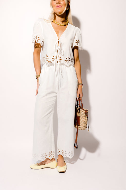 Amalfi Eyelet Set